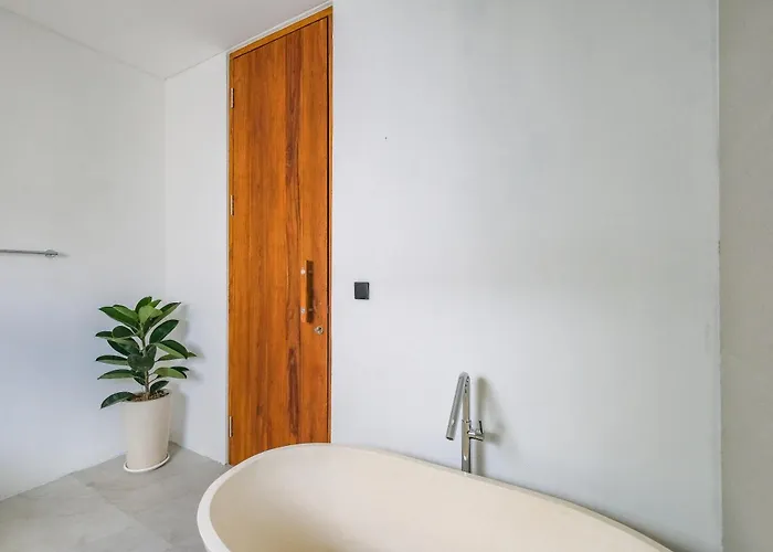 Blanca Karma * Uluwatu